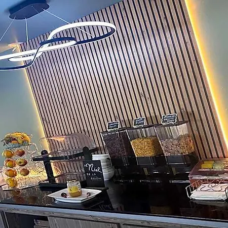 Comfort Hotel 3*